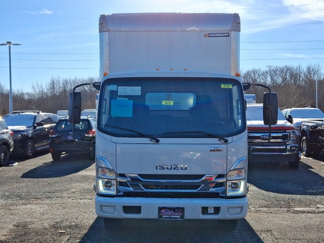 2024 Isuzu NRR 16 FT Box w/ ICC Bumper