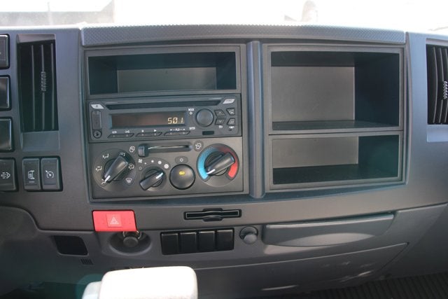 2024 Isuzu NRR 20 FT Box w/ Step Bumper