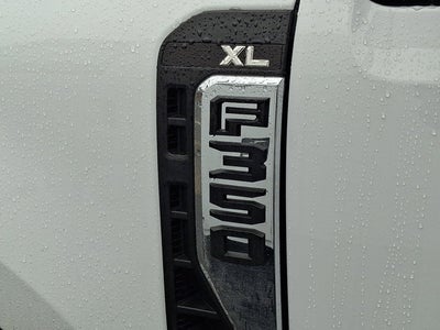 2026 Ford Super Duty F-350 DRW XL