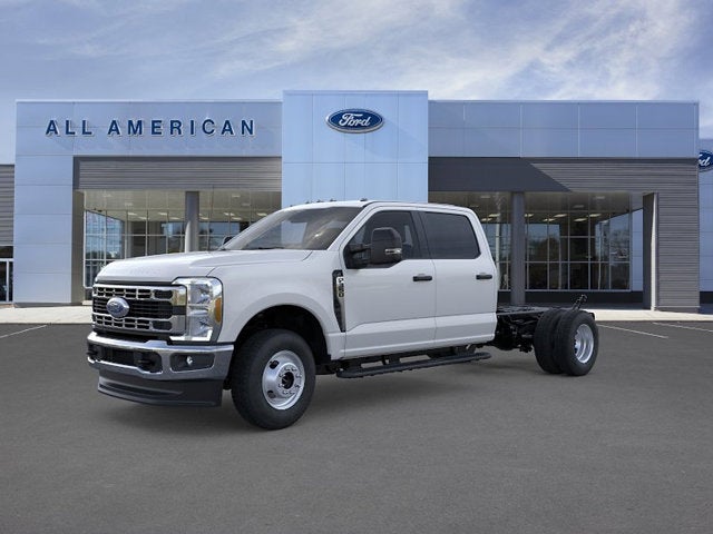 2026 Ford Super Duty F-350 DRW XL