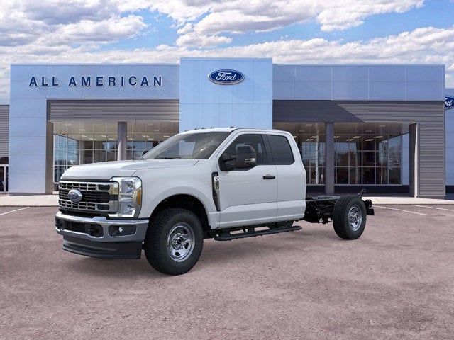 2026 Ford Super Duty F-350 SRW XL
