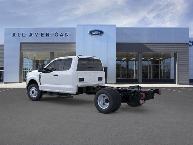 2026 Ford Super Duty F-350 DRW XL
