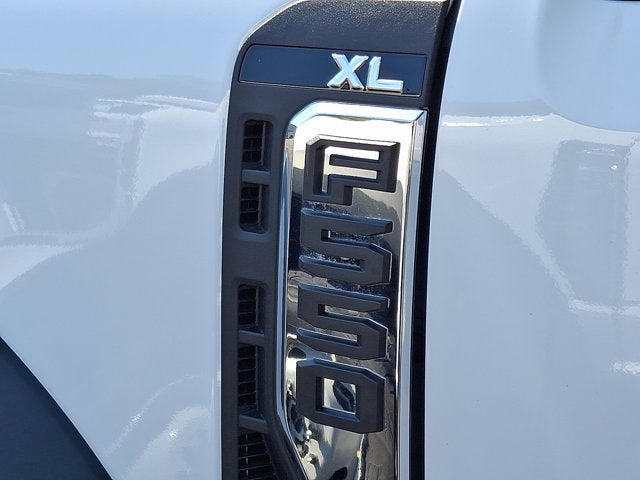 2025 Ford Super Duty F-550 DRW XL 9 3/4 Dump Body