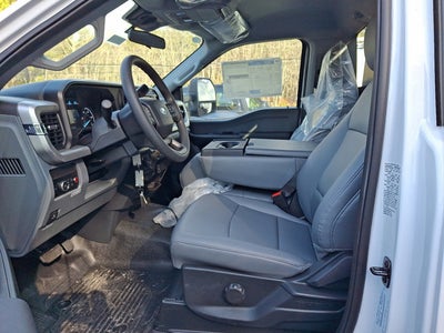 2025 Ford Super Duty F-600 DRW XLT 9 4/5 Dump Body w/ L Pack