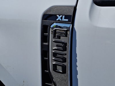 2026 Ford Super Duty F-350 DRW XL