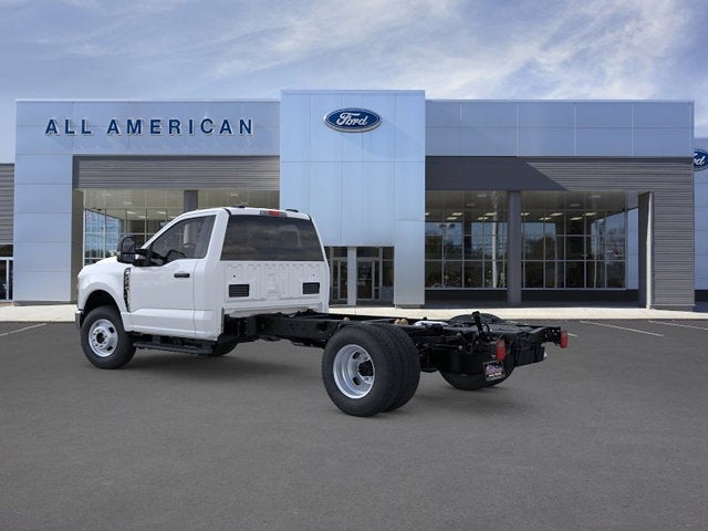 2026 Ford Super Duty F-350 DRW XL