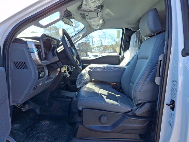 2026 Ford Super Duty F-550 DRW XLT