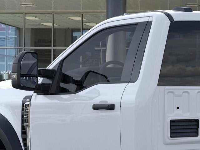 2026 Ford Super Duty F-550 DRW XL
