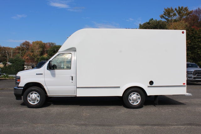 2027 Ford Dry Freight Box Truck E-350 12 FT Aerocell Body