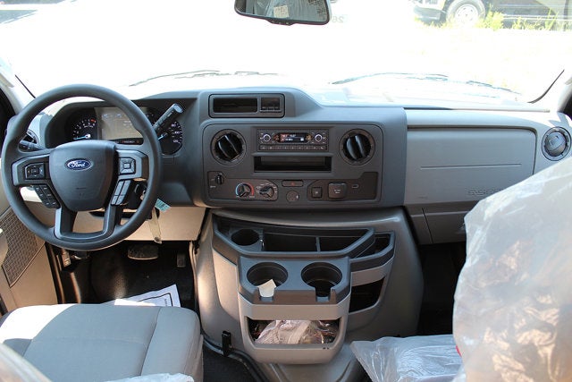 2026 Ford E-Series Cutaway 12 FT Aerocell Box