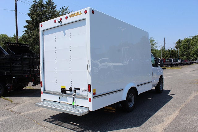2026 Ford E-Series Cutaway 12 FT Aerocell Box