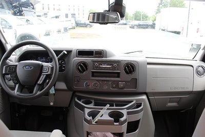 2026 Ford E-Series Cutaway 12 FT Aerocell Box