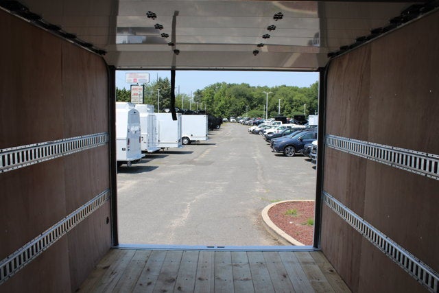 2026 Ford Dry Freight Box Truck E350 15 FT Aluminum DuraCube Body