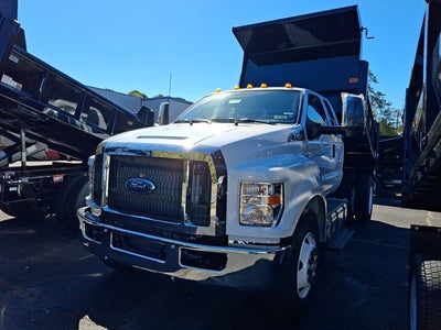 2027 FORD MEDIUM TRUCK F750 Base