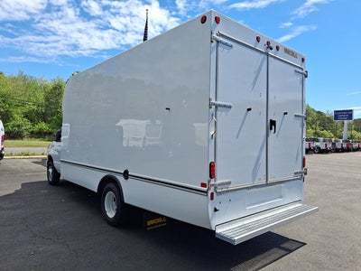 2025 Ford E-Series Cutaway 17 FT Aerocell Box Truck