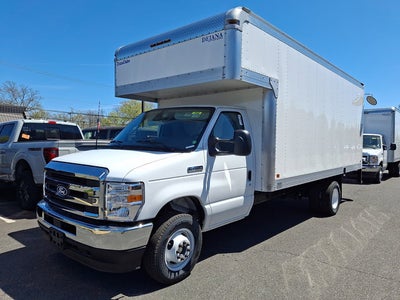 2027 Ford E-Series Cutaway Base