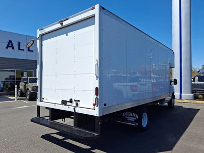 2027 Ford E-Series Cutaway Base